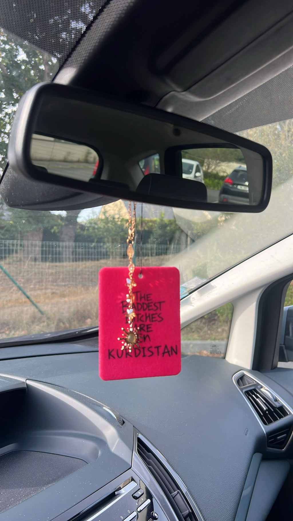 Auto Désodorisant (Kurdish Version)